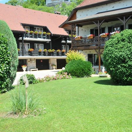 Auberge Du Roselet Duingt Buitenkant foto