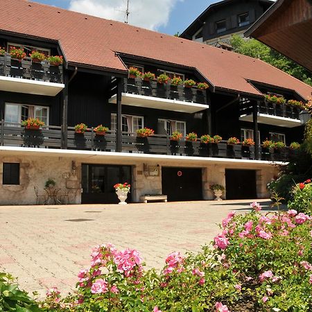 Auberge Du Roselet Duingt Buitenkant foto